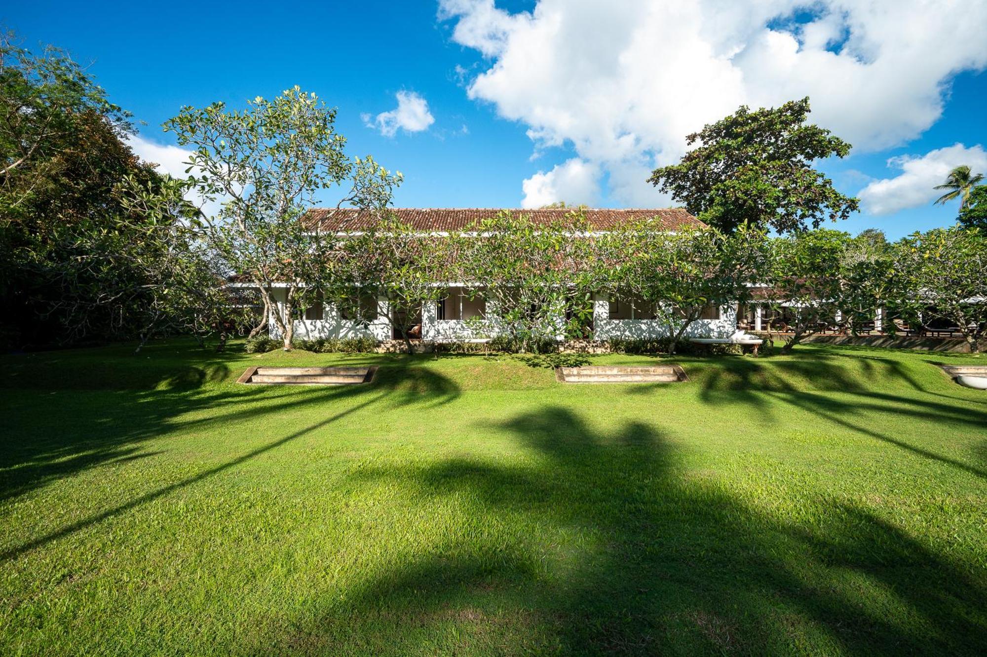 Nyne Hotels Rock Villa, Bentota Exterior photo